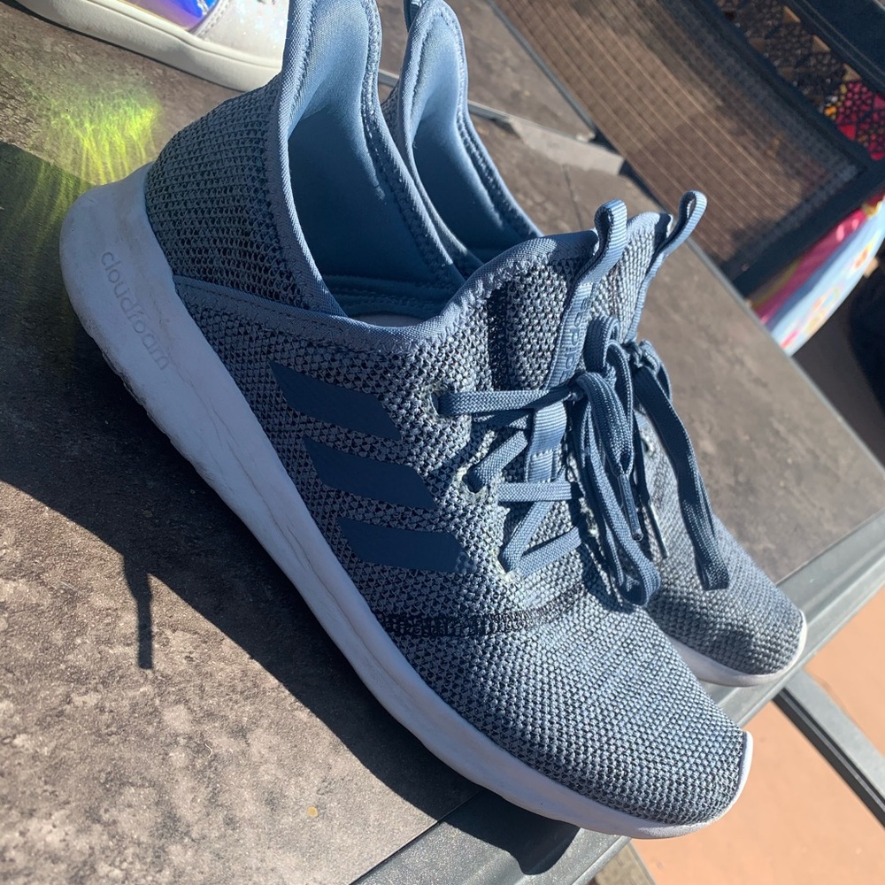 Adidas cloud foam shoes
